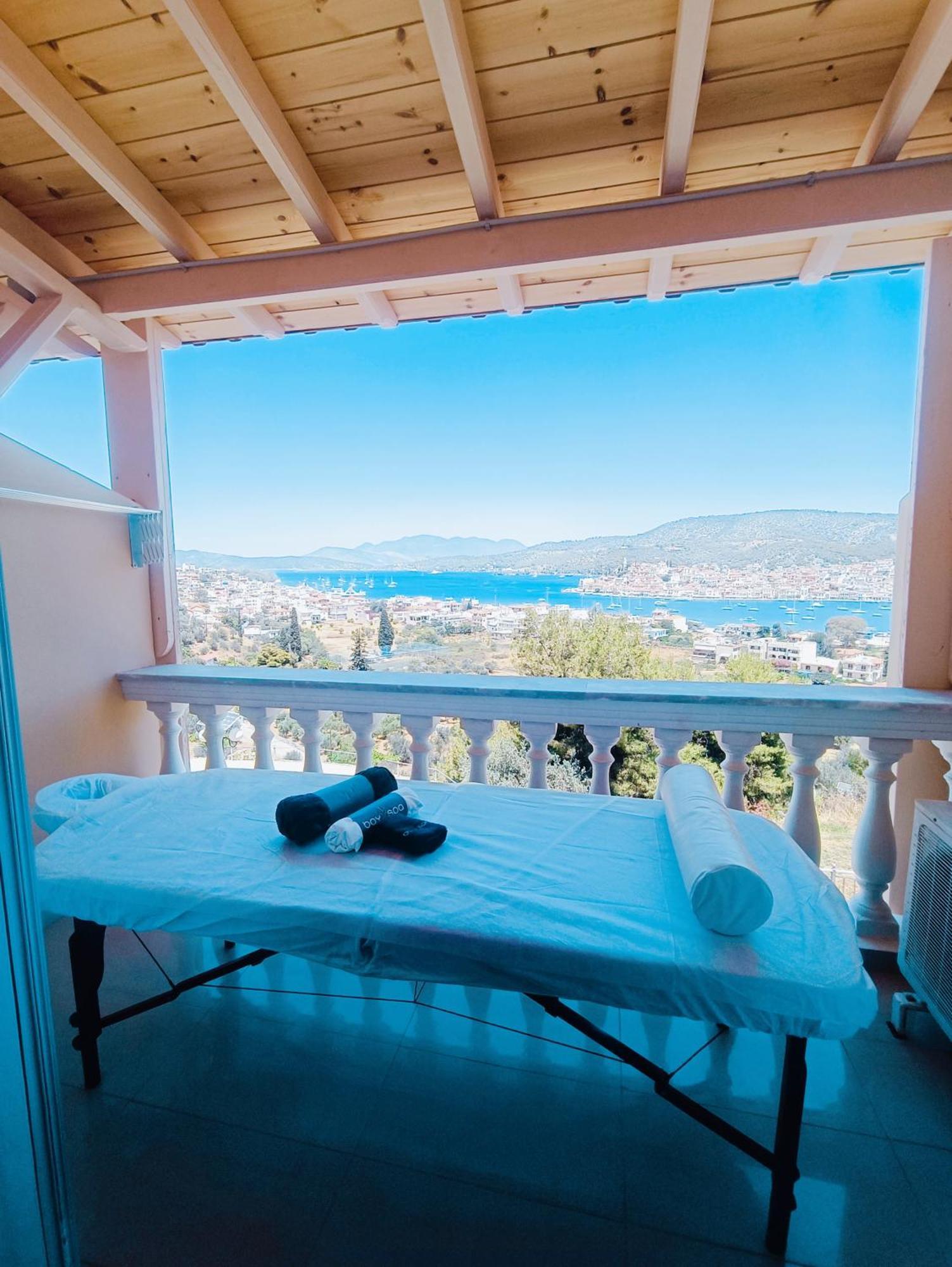 Poros View Apartment Galatas  Exterior photo